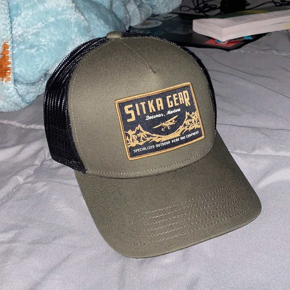 Sitka gear trucker hat